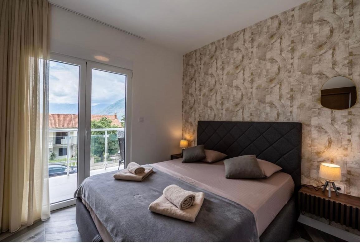 Luxury Apartment Vasilisa Kotor Bagian luar foto