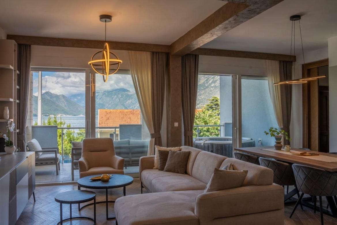 Luxury Apartment Vasilisa Kotor Bagian luar foto